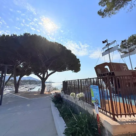 Grand Renove A 10 Pers Proche Plages Et Port * Carqueiranne