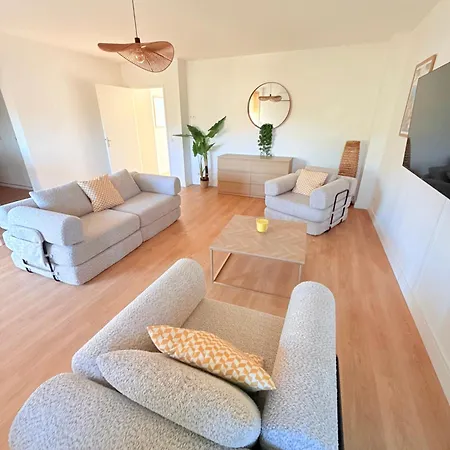 Apartment Grand Renove A 10 Pers Proche Plages Et Port Carqueiranne